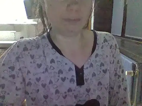 Moi Lina online show from October 2025 10:42:02 PM