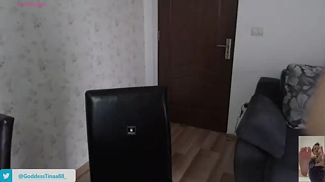 Goddess Tina online show from November 2025 07:30:02 AM