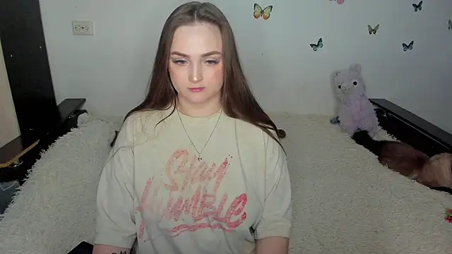 Snapshot of NataliEvans chatting on April 2026 05:30:01 PM NataliEvans online show from April 2026 05:30:01 PM