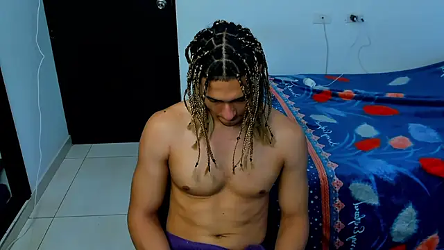 Snapshot of Kris_Khalifa69 chatting on March 2025 02:07:01 PM Kris Khalifa69 online show from March 2025 02:07:01 PM