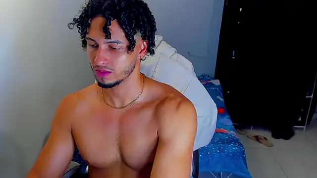 Snapshot of Kris_Khalifa69 chatting on January 2026 03:10:02 AM Kris Khalifa69 online show from January 2026 03:10:02 AM