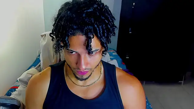 Snapshot of Kris_Khalifa69 chatting on January 2026 03:16:01 PM Kris Khalifa69 online show from January 2026 03:16:01 PM