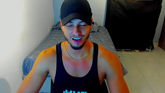 Snapshot of Kris_Khalifa69 chatting on February 2026 05:44:02 PM Kris Khalifa69 online show from February 2026 05:44:02 PM