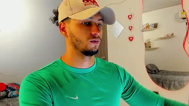 Snapshot of Kris_Khalifa69 chatting on February 2026 09:04:01 PM Kris Khalifa69 online show from February 2026 09:04:01 PM