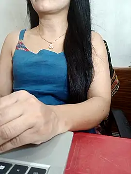 Snapshot of Chanchal--Navya chatting on April 2026 06:10:02 PM Chanchal--Navya online show from April 2026 06:10:02 PM