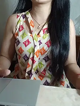 Snapshot of Chanchal--Navya chatting on May 2026 06:28:02 PM Chanchal--Navya online show from May 2026 06:28:02 PM