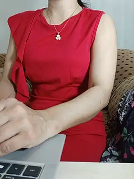 Snapshot of Chanchal--Navya chatting on May 2026 06:38:02 PM Chanchal--Navya online show from May 2026 06:38:02 PM