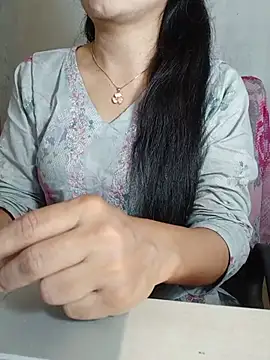 Snapshot of Chanchal--Navya chatting on June 2026 06:21:02 PM Chanchal--Navya online show from June 2026 06:21:02 PM