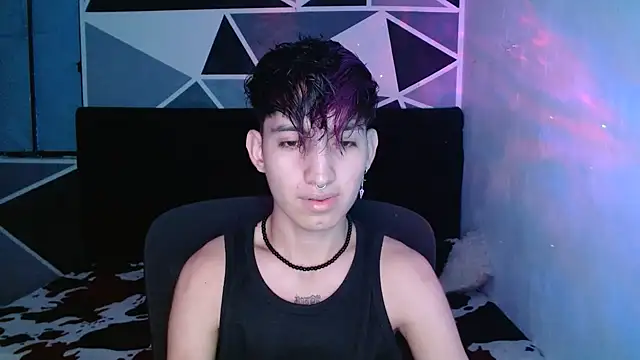 littlextreme online show from December 2024 01:15:02 AM