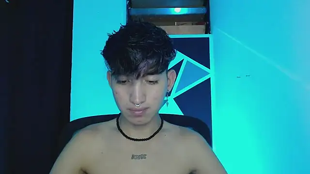 littlextreme online show from March 2025 04:07:01 AM