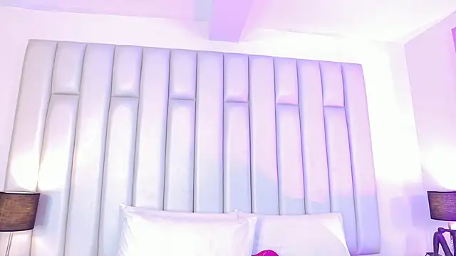 aandreaperez online show from April 2026 11:38:02 AM