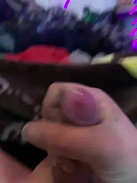 Snapshot of Hugetings chatting on February 2026 03:49:02 PM Hugetings online show from February 2026 03:49:02 PM