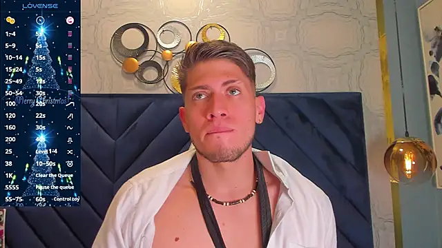 Snapshot of SebastianMaximoff chatting on December 2024 06:24:02 PM SebastianMaximoff online show from December 2024 06:24:02 PM