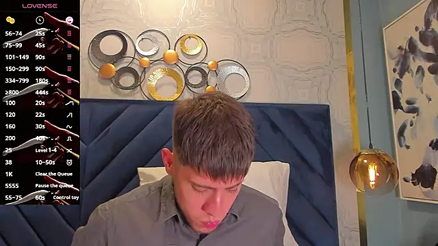 Snapshot of SebastianMaximoff chatting on January 2025 06:20:01 PM SebastianMaximoff online show from January 2025 06:20:01 PM