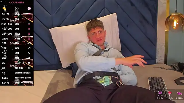 Snapshot of SebastianMaximoff chatting on January 2025 02:58:02 PM SebastianMaximoff online show from January 2025 02:58:02 PM