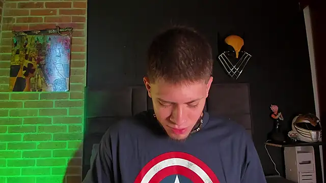 Snapshot of SebastianMaximoff chatting on February 2025 02:13:02 PM SebastianMaximoff online show from February 2025 02:13:02 PM