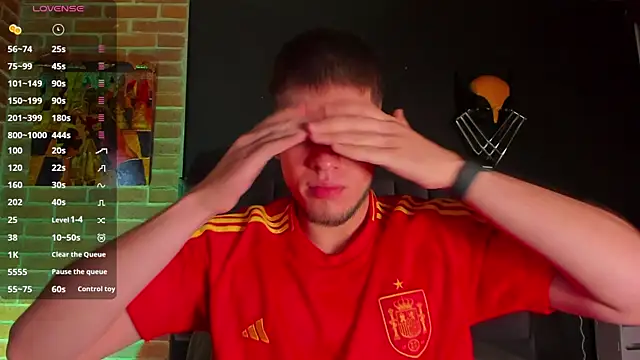 Snapshot of SebastianMaximoff chatting on February 2025 01:21:02 PM SebastianMaximoff online show from February 2025 01:21:02 PM