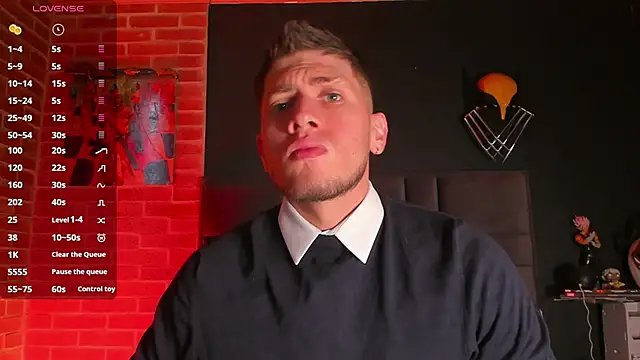 Snapshot of SebastianMaximoff chatting on February 2025 12:39:02 PM SebastianMaximoff online show from February 2025 12:39:02 PM