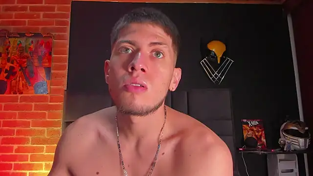 Snapshot of SebastianMaximoff chatting on February 2025 02:32:01 PM SebastianMaximoff online show from February 2025 02:32:01 PM