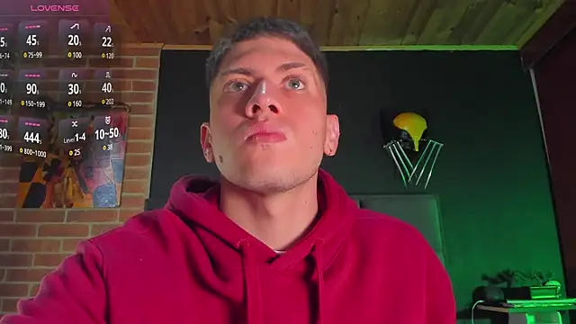 Snapshot of SebastianMaximoff chatting on March 2025 12:53:02 PM SebastianMaximoff online show from March 2025 12:53:02 PM