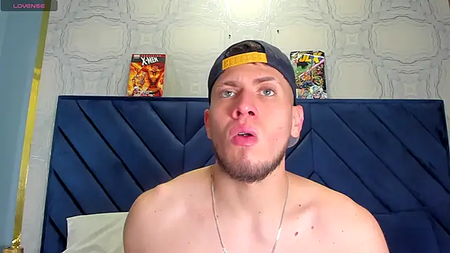 Snapshot of SebastianMaximoff chatting on November 2025 07:03:03 PM SebastianMaximoff online show from November 2025 07:03:03 PM