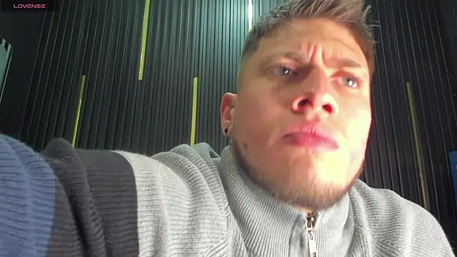 Snapshot of SebastianMaximoff chatting on November 2025 07:48:02 PM SebastianMaximoff online show from November 2025 07:48:02 PM