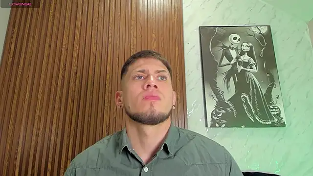 Snapshot of SebastianMaximoff chatting on December 2025 07:20:02 PM SebastianMaximoff online show from December 2025 07:20:02 PM