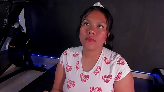 ale cam online show from December 2024 02:08:01 AM