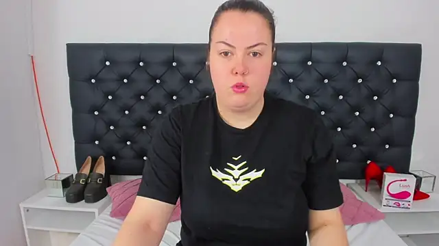 EvaLick online show from December 2024 06:22:01 AM