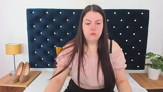 EvaLick online show from March 2025 06:03:02 AM