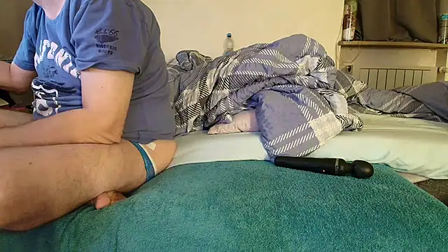 Snapshot of HotBiPaar chatting on November 2025 11:04:02 PM HotBiPaar online show from November 2025 11:04:02 PM