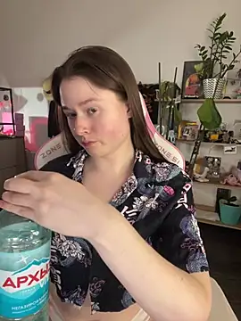 sweetest pie online show from April 2026 07:31:02 PM