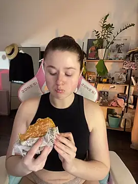 sweetest pie online show from April 2026 08:31:01 PM