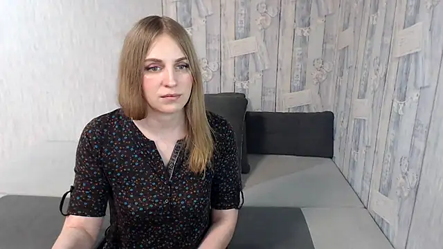 Pilly green  online show from February 2025 07:31:02 AM