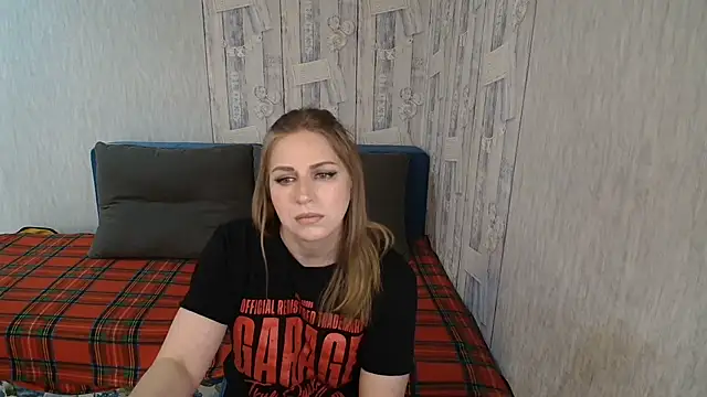 Pilly green  online show from February 2026 07:51:01 AM