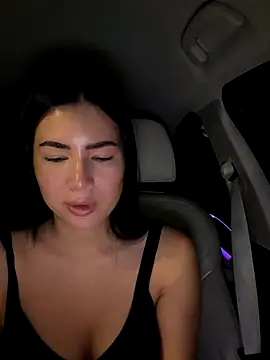 clairewntr online show from December 2025 06:25:02 PM