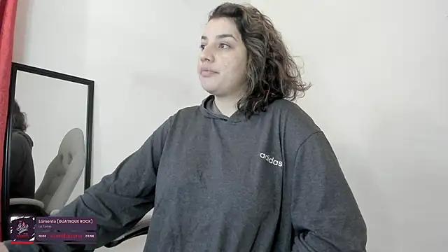 carmesix online show from January 2026 11:47:01 AM