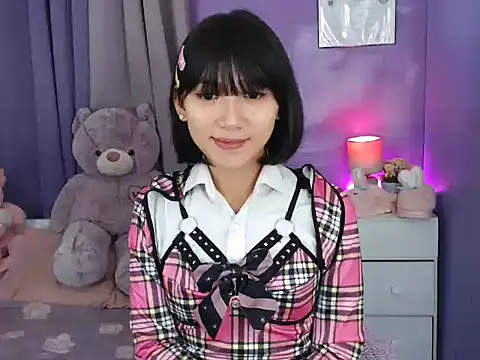 Snapshot of urlovelyfreya chatting on November 2025 06:32:01 PM urlovelyfreya online show from November 2025 06:32:01 PM