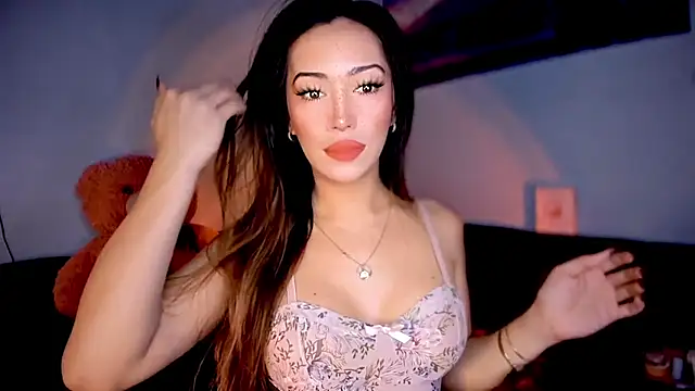 Jasmine Elcock online show from December 2025 09:54:01 PM