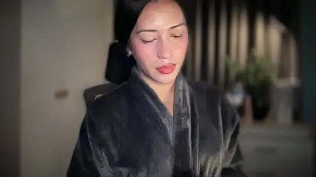 Jasmine Elcock online show from April 2026 08:10:01 AM