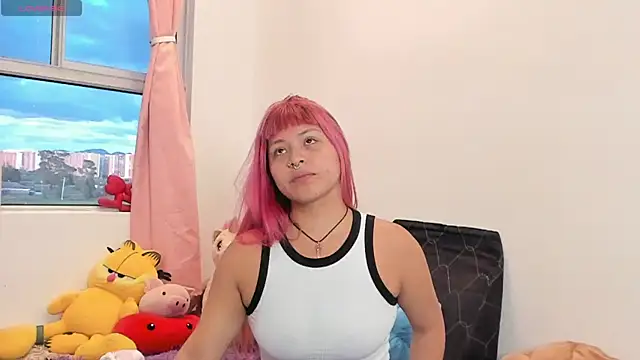 SophieRossi online show from April 2026 10:43:02 PM