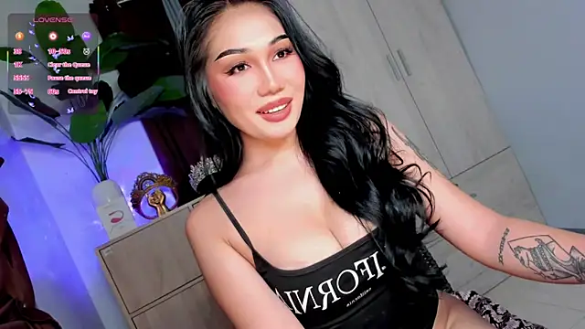 Snapshot of Icon1c_LiLy chatting on May 2026 08:19:01 AM Icon1c LiLy online show from May 2026 08:19:01 AM