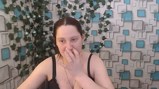 JosieJun  online show from January 2025 10:56:01 PM