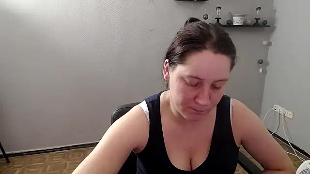 JosieJun  online show from March 2025 05:50:02 PM