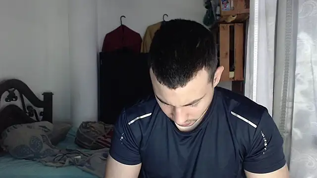 Snapshot of Armando_2002 chatting on July 2026 01:50:01 PM Armando 2002 online show from July 2026 01:50:01 PM