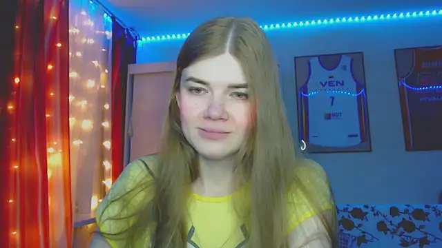 Snapshot of Klementa chatting on September 2025 08:08:02 PM Klementa online show from September 2025 08:08:02 PM