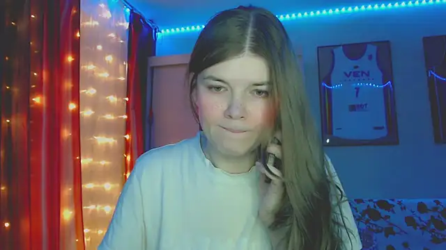 Snapshot of Klementa chatting on October 2025 06:39:02 PM Klementa online show from October 2025 06:39:02 PM