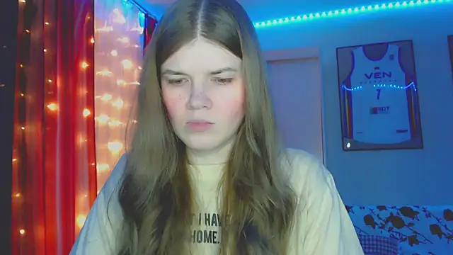 Snapshot of Klementa chatting on October 2025 07:19:02 PM Klementa online show from October 2025 07:19:02 PM