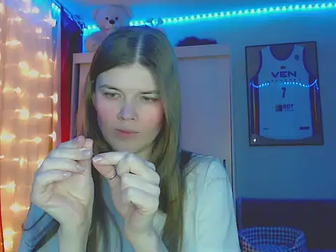 Snapshot of Klementa chatting on December 2025 07:41:01 PM Klementa online show from December 2025 07:41:01 PM