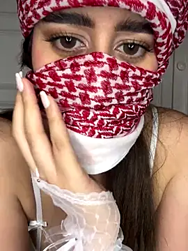 Snapshot of arabiaAna chatting on October 2025 12:15:01 PM arabiaAna online show from October 2025 12:15:01 PM